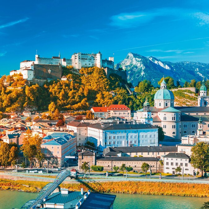 Skyline mit Festung Hohensalzburg im Sommer | © Shutterstock 717298270