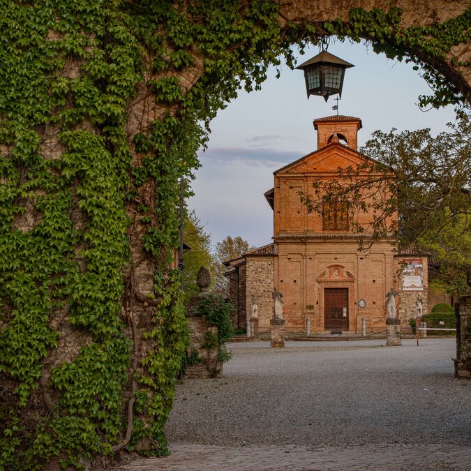 Grazzano Visconti, Piacenza | © Shutterstock 2297005883