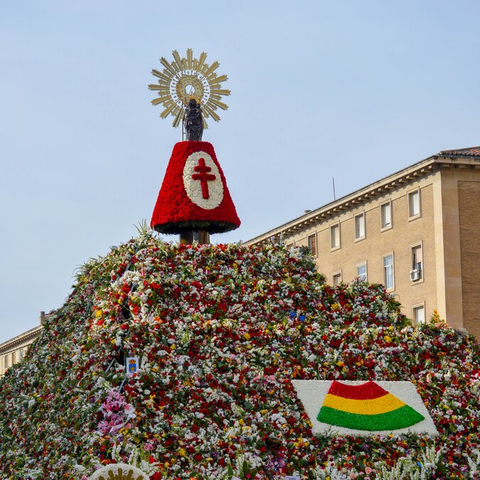 Fiestas del Pilar Zaragoza | © shutterstock_1202238592